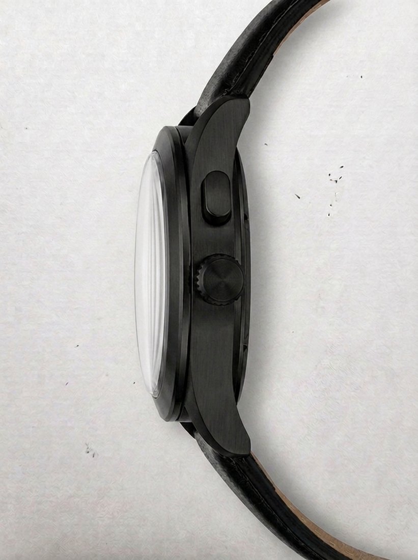 The Manx case profile with engraved caseband