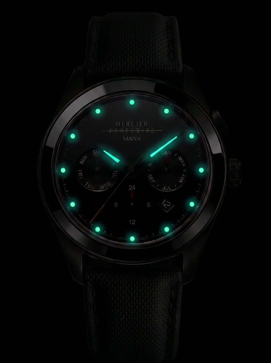 Manx Meridian Noir in the dark, Swiss Super-LumiNova glow